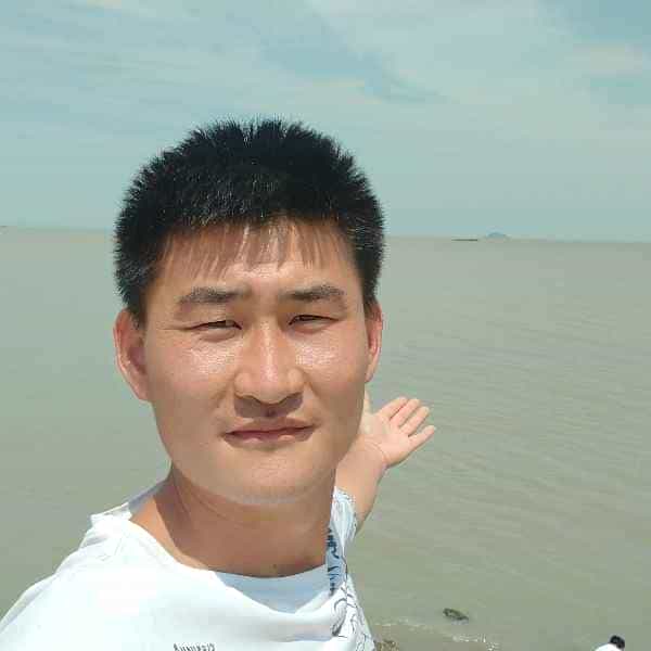 32岁岁山东单身帅哥 - 太原吉缘网
