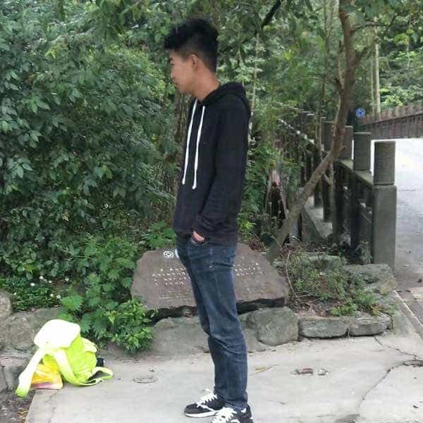 27岁岁四川单身帅哥 - 太原吉缘网